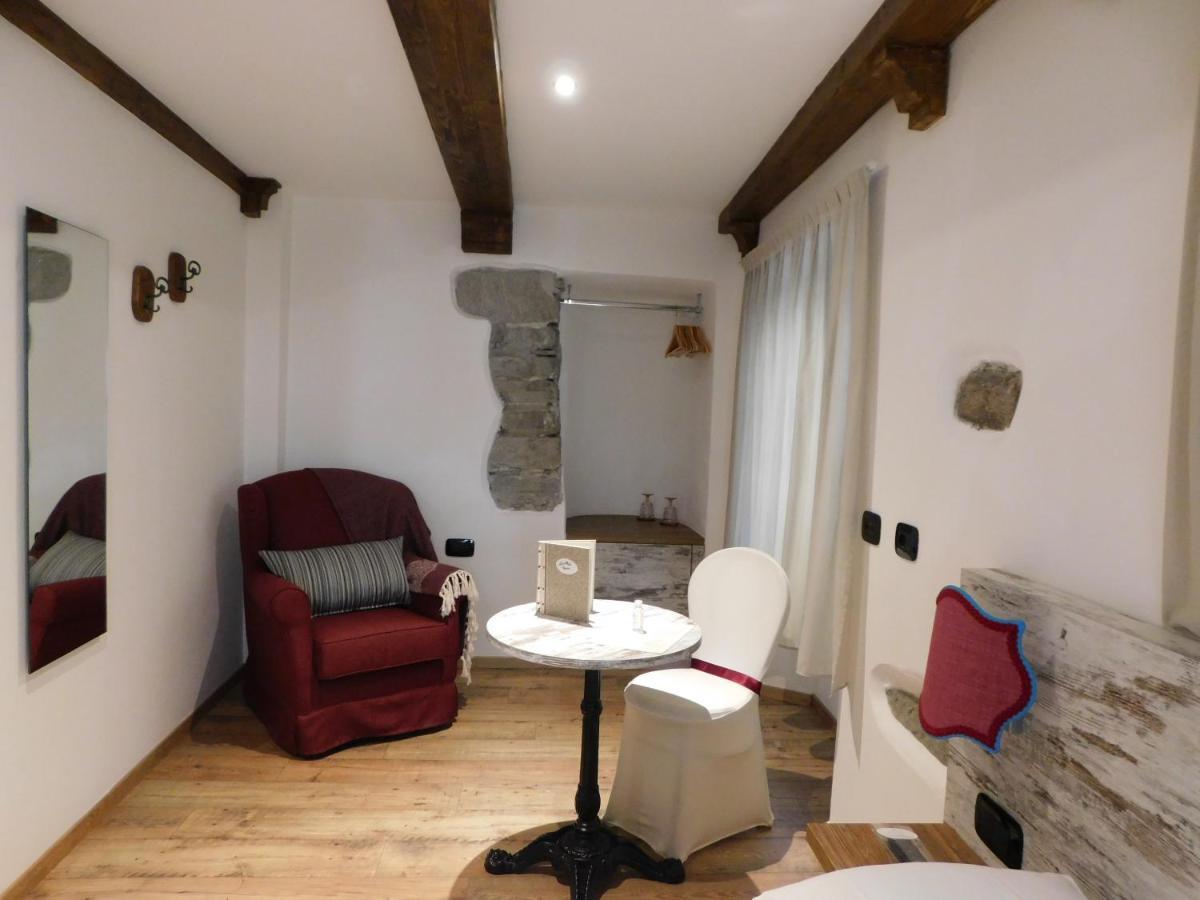 Nicomat Rooms Domodossola Bagian luar foto
