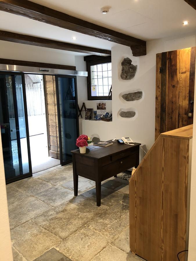 Nicomat Rooms Domodossola Bagian luar foto