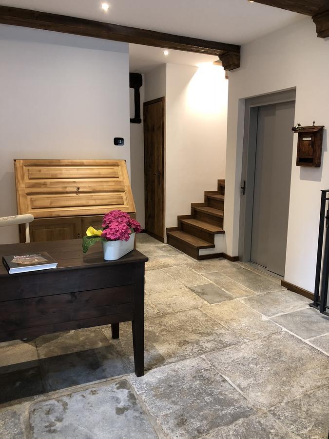 Nicomat Rooms Domodossola Bagian luar foto